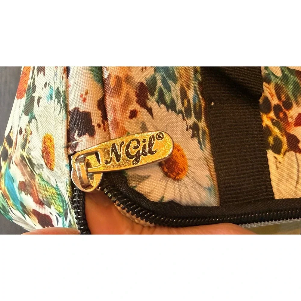 N.Gil Daisy‎ Leopard Print Cosmetic Bag Travel Toiletry Makeup Case Multicolor